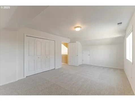 2709 N Holiday Lane Newberg OR 97132