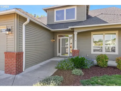 2709 N Holiday Lane Newberg OR 97132