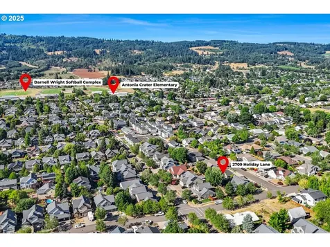 2709 N Holiday Lane Newberg OR 97132