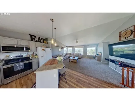 1849 NE Todd Street Roseburg OR 97470