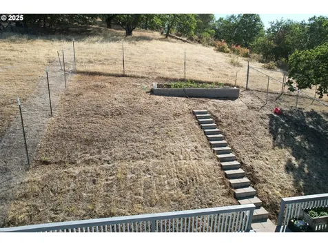 1849 NE Todd Street Roseburg OR 97470