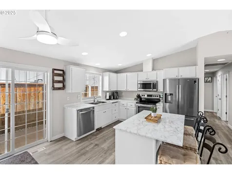 4605 NE Leverich Court Vancouver WA 98663