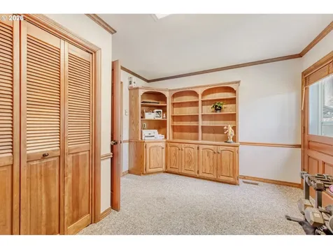 1555 S Evergreen Street Canby OR 97013