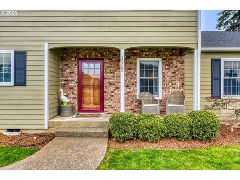 1555 S Evergreen Street Canby OR 97013