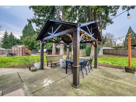 1555 S Evergreen Street Canby OR 97013