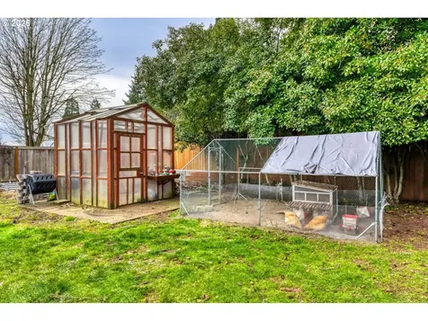 1555 S Evergreen Street Canby OR 97013