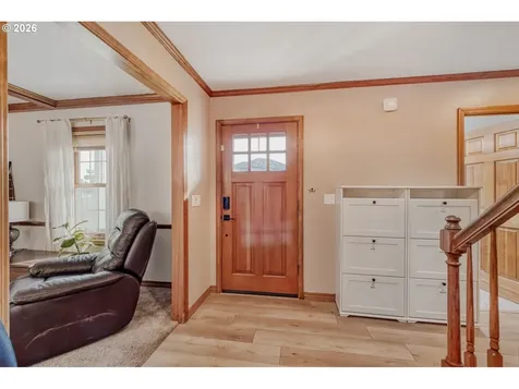 1555 S Evergreen Street Canby OR 97013