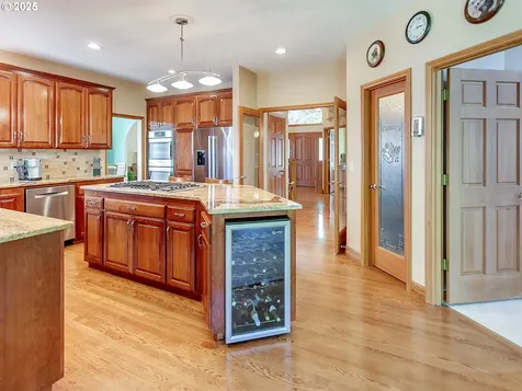 2061 Bay Meadows Drive West Linn OR 97068