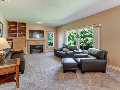 2061 Bay Meadows Drive West Linn OR 97068