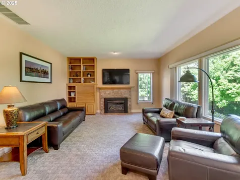 2061 Bay Meadows Drive West Linn OR 97068