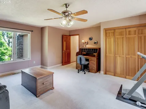 2061 Bay Meadows Drive West Linn OR 97068