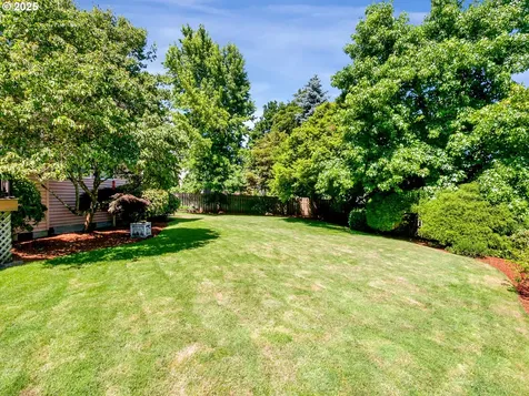 2061 Bay Meadows Drive West Linn OR 97068