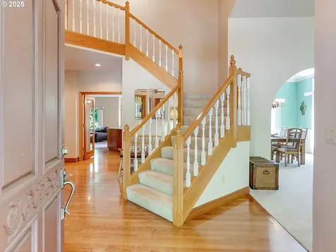 2061 Bay Meadows Drive West Linn OR 97068