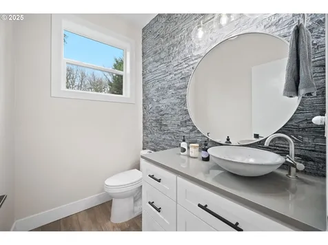 1812 N 4th Way Ridgefield WA 98642
