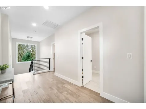 1812 N 4th Way Ridgefield WA 98642