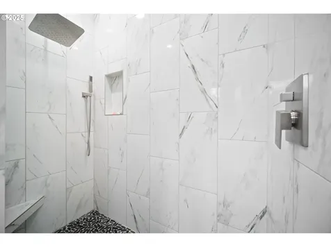 1812 N 4th Way Ridgefield WA 98642