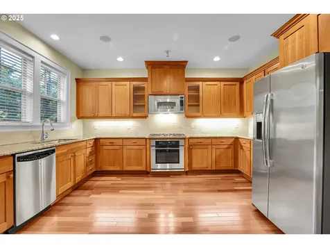 10441 SW Windwood Way Portland OR 97225