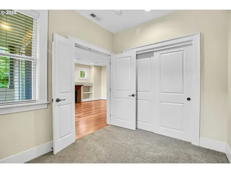 10441 SW Windwood Way Portland OR 97225
