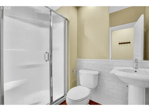 10441 SW Windwood Way Portland OR 97225