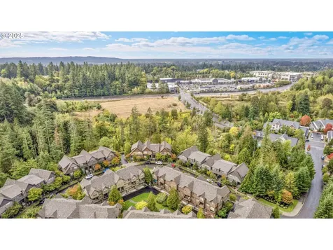 10441 SW Windwood Way Portland OR 97225