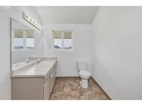 13000 NE 66th Avenue Vancouver WA 98686