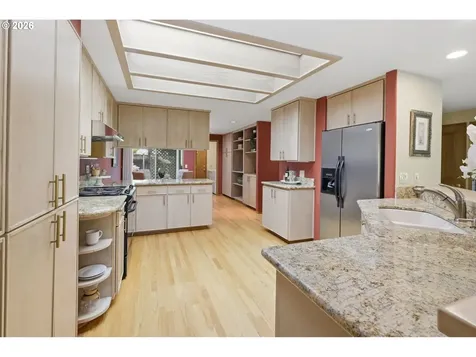 880 Spyglass Drive Eugene OR 97401