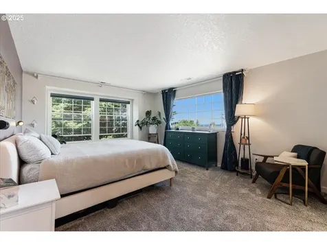 7328 SE 141st Avenue Portland OR 97236