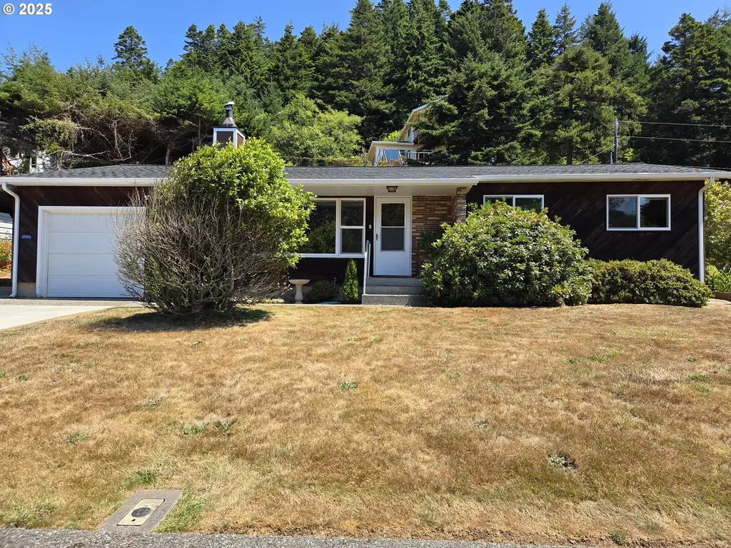 29353 Vera Street Gold Beach OR 97444