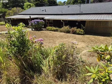 29353 Vera Street Gold Beach OR 97444