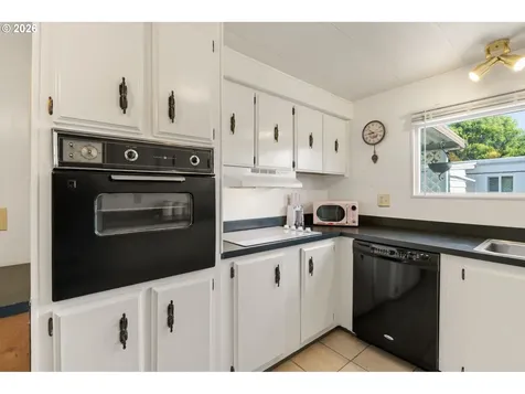 1199 N Terry Street Eugene OR 97402