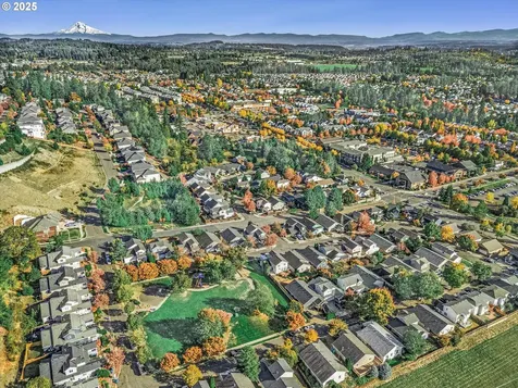 14029 SE Summerfield Loop Happy Valley OR 97086
