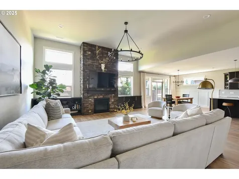 12915 NE 55th Avenue Vancouver WA 98686