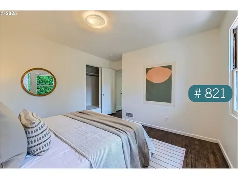 815/821 NE Holman Street Portland OR 97211