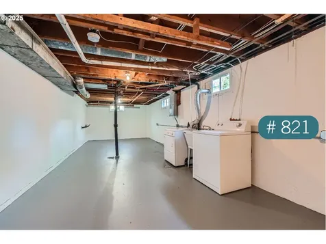 815/821 NE Holman Street Portland OR 97211