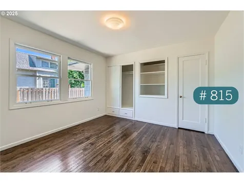 815/821 NE Holman Street Portland OR 97211