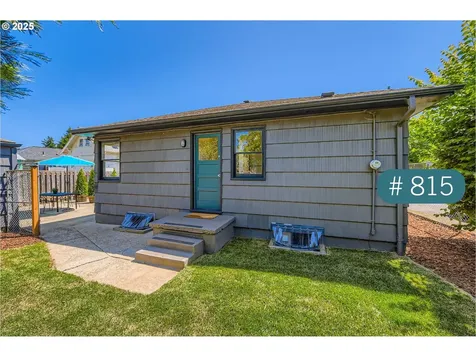 815/821 NE Holman Street Portland OR 97211