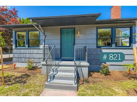 815/821 NE Holman Street Portland OR 97211