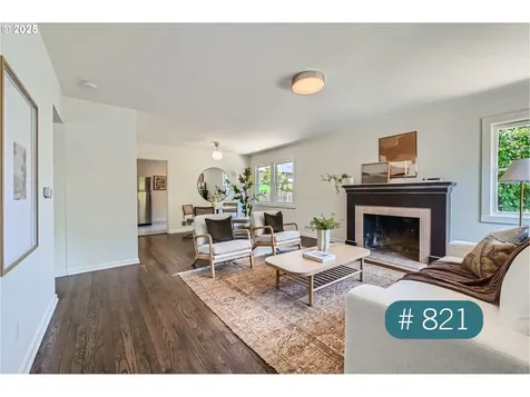 815/821 NE Holman Street Portland OR 97211