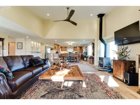 83362 Enterprise Road Creswell OR 97426