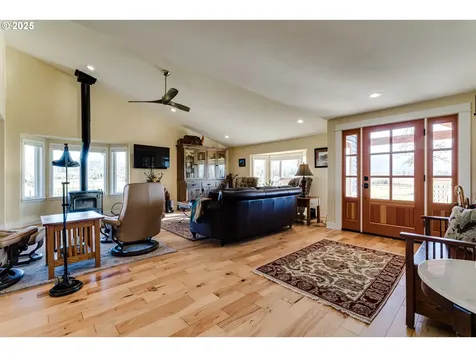 83362 Enterprise Road Creswell OR 97426