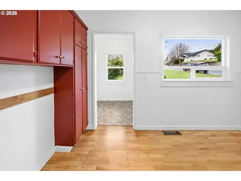 886 Florence Avenue Astoria OR 97103
