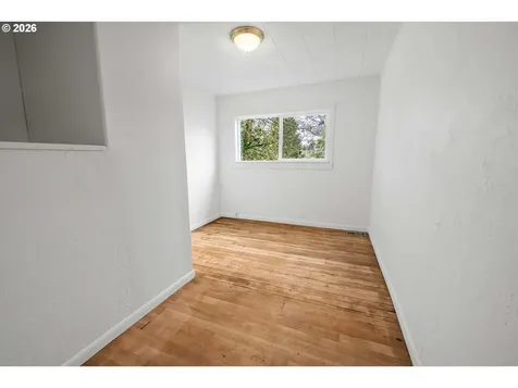 886 Florence Avenue Astoria OR 97103
