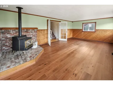 886 Florence Avenue Astoria OR 97103