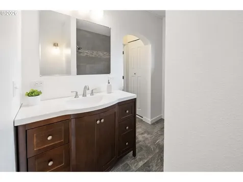 886 Florence Avenue Astoria OR 97103