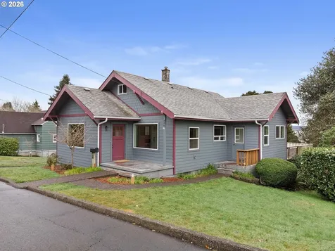 886 Florence Avenue Astoria OR 97103