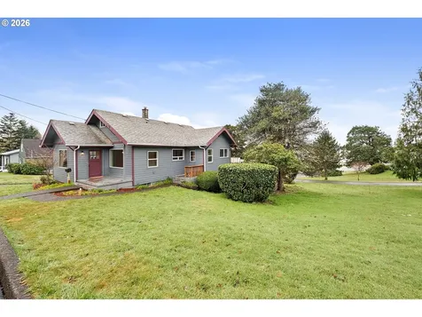 886 Florence Avenue Astoria OR 97103