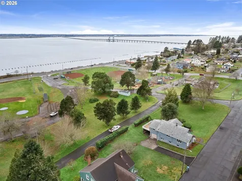 886 Florence Avenue Astoria OR 97103