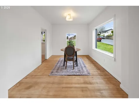 886 Florence Avenue Astoria OR 97103