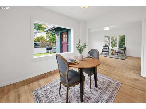 886 Florence Avenue Astoria OR 97103