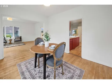 886 Florence Avenue Astoria OR 97103